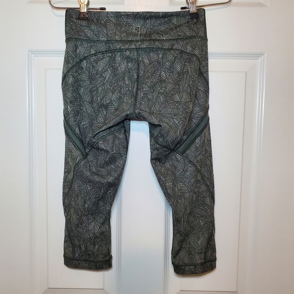 Lululemon Cool to Street Crop Leggings Sz 4 - Picture 5 of 7